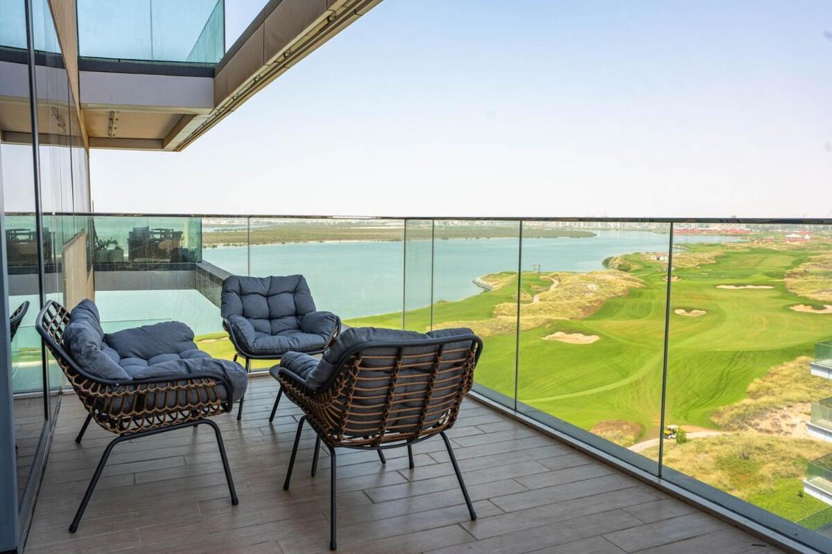 Luxury 2BR Golf View 85" TV Yas Bay - 3