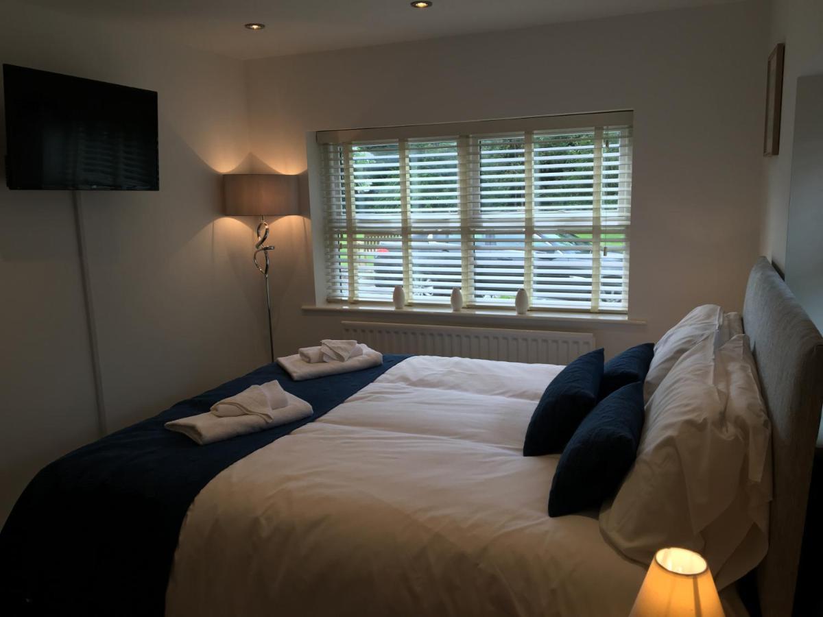 Dunsley Hall Country House Hotel - Laterooms