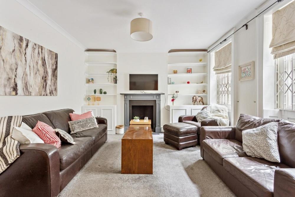 Stylish 2-Bed Flat by Paddington & Hyde Park - By Tempstay