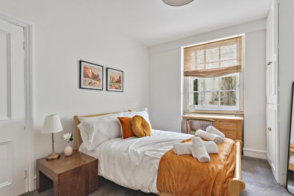 Stylish 2-Bed Flat by Paddington & Hyde Park - By Tempstay - 2