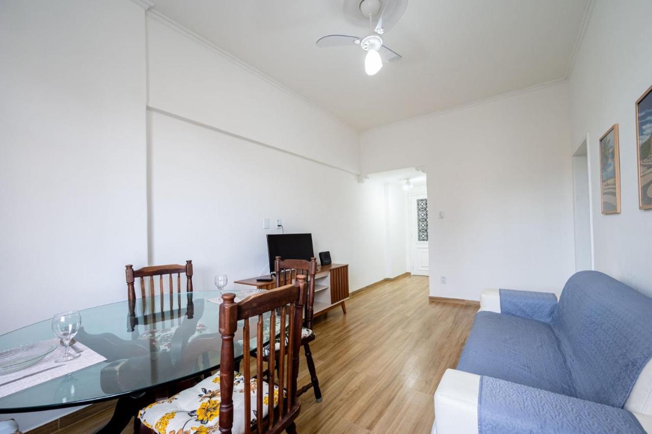 9 minutes from Copacabana Beach, next to subway - 4