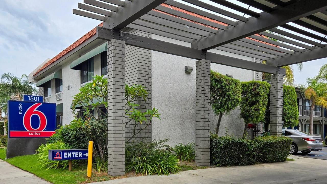 California Lodge Suites — photo 4