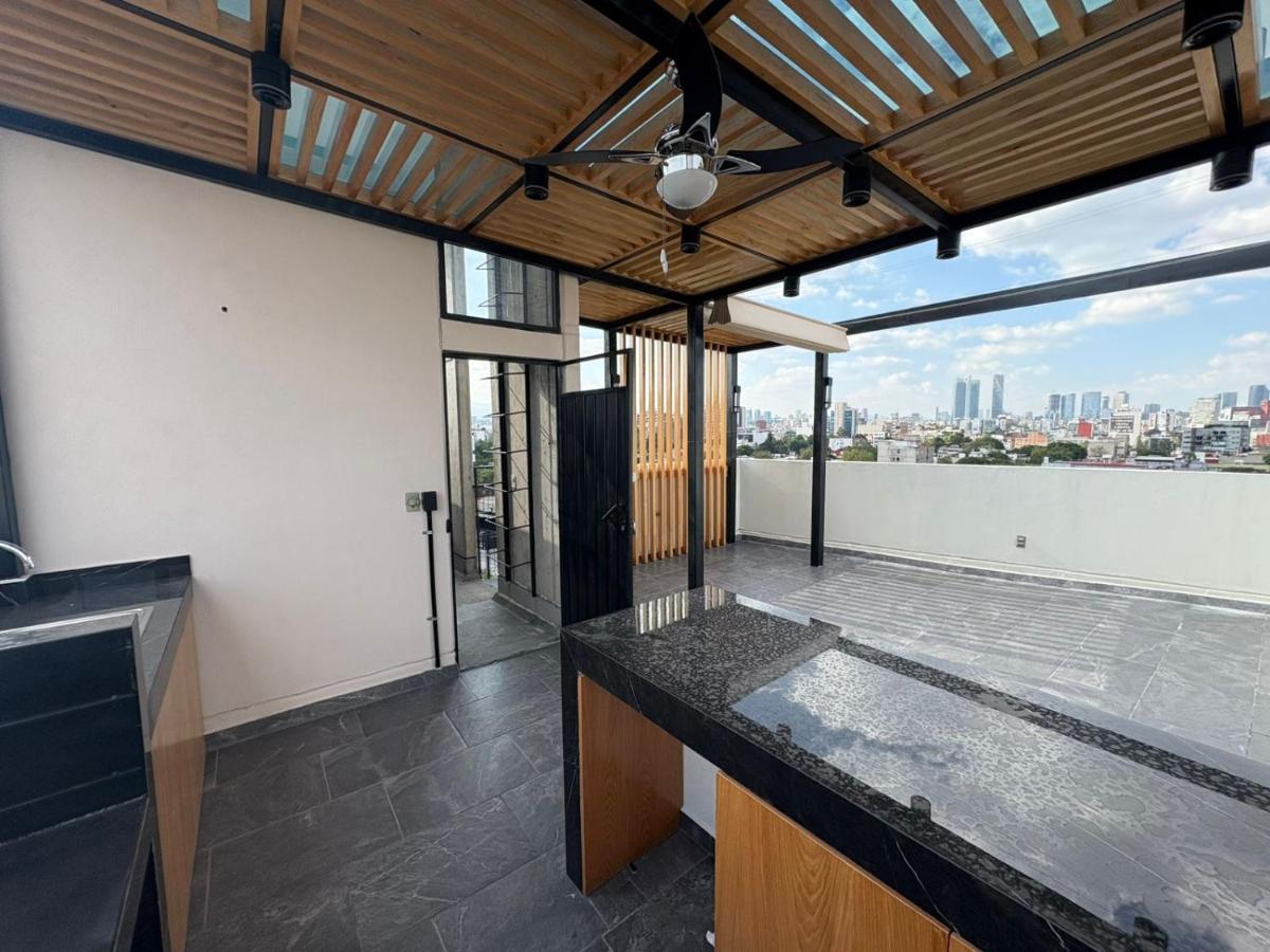 Bonito PH, con excelente vista - 3