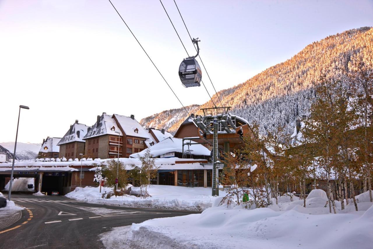 Val de Ruda Luxe 41 by FeelFree Rentals, Baqueira-Beret ...