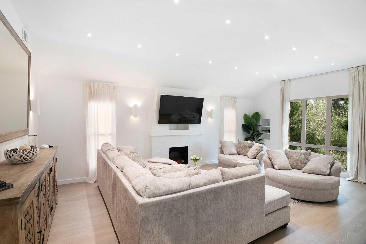 Remodeled 3-Bedroom Retreat in LA - 2