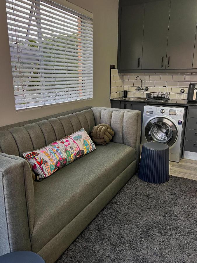 Marbella - Cozy studio in Heart of Table View - 3