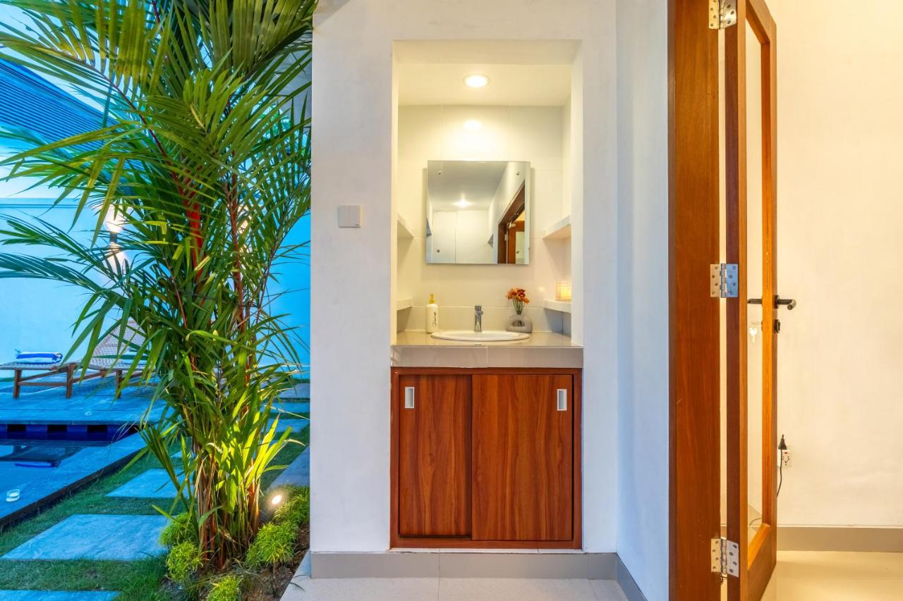 Mich Bali Villa Two-Bedroom Private Pool Kuta - 3