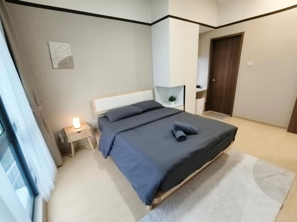 MidValley 3BR Lake View-8px with GFloor 2 CP, PetFriendly I Netflix & Coway I Unblock High Floor Fashion High-end Renovations - 2