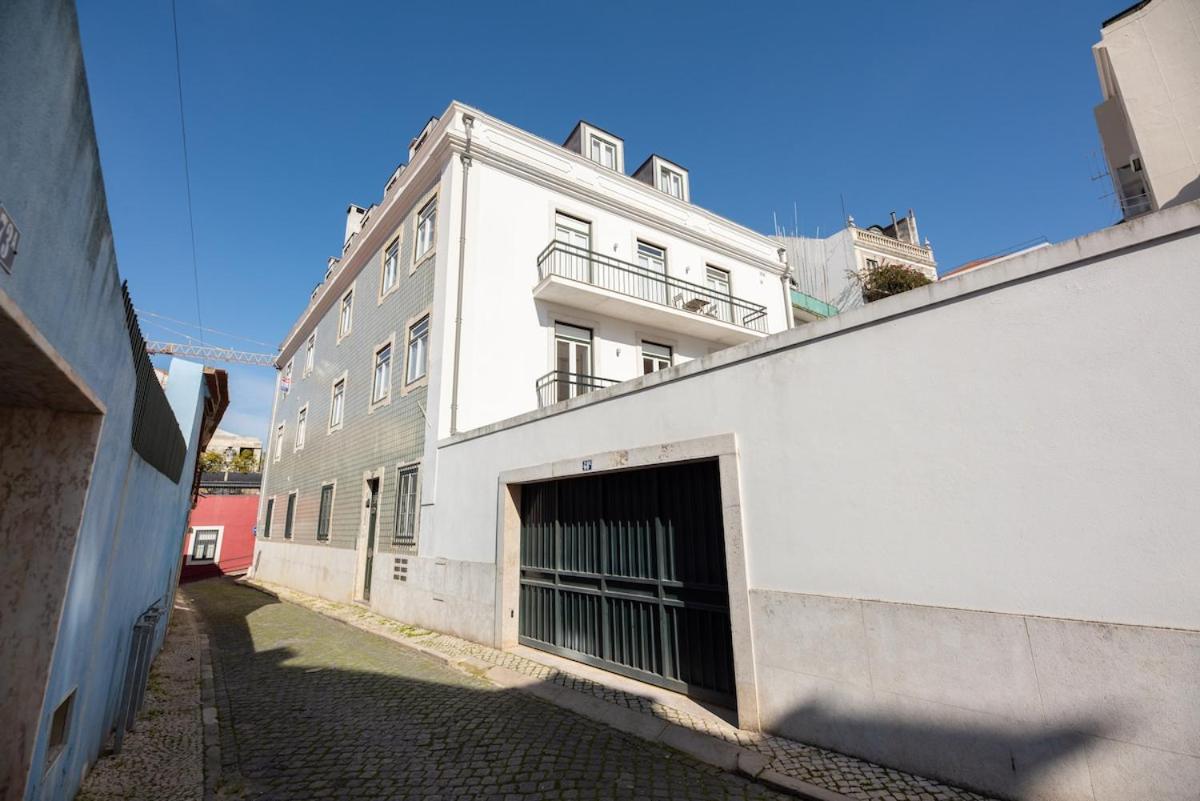 Liberdade Great Apt with AC Garage - 2