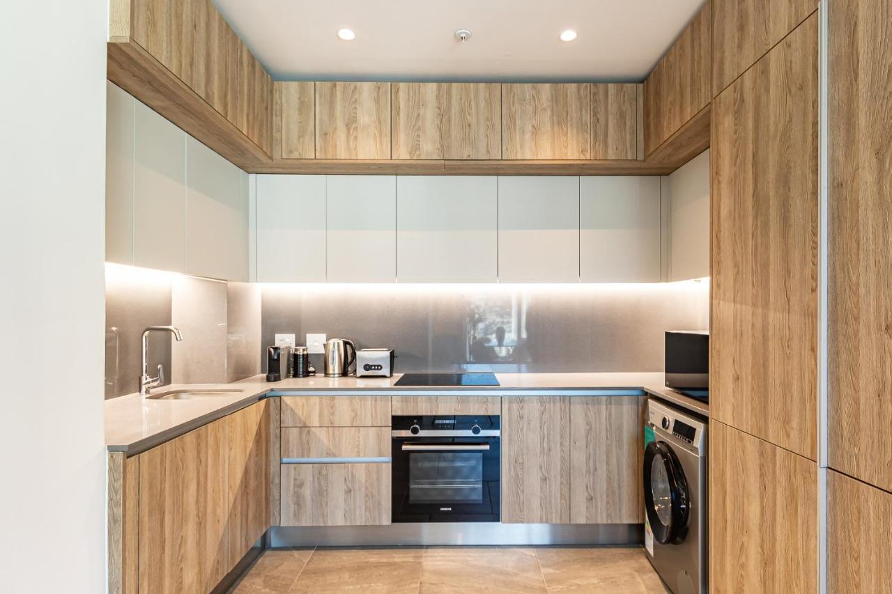 Rubik Luxury One Bedroom Apartment - 3