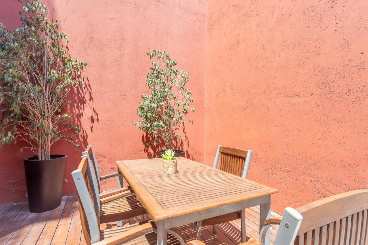 My Space Barcelona Pool City Center - 4