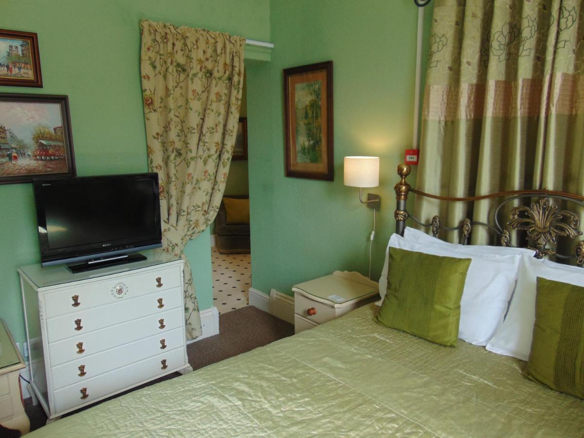 Holywell Guest House - Laterooms