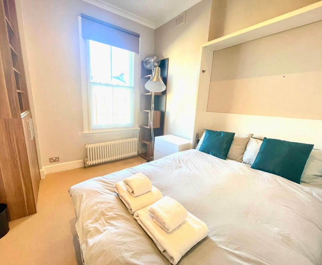 Sunny 2 bedroom, 2 bathroom Apartment with Rooftop in Central London - 2