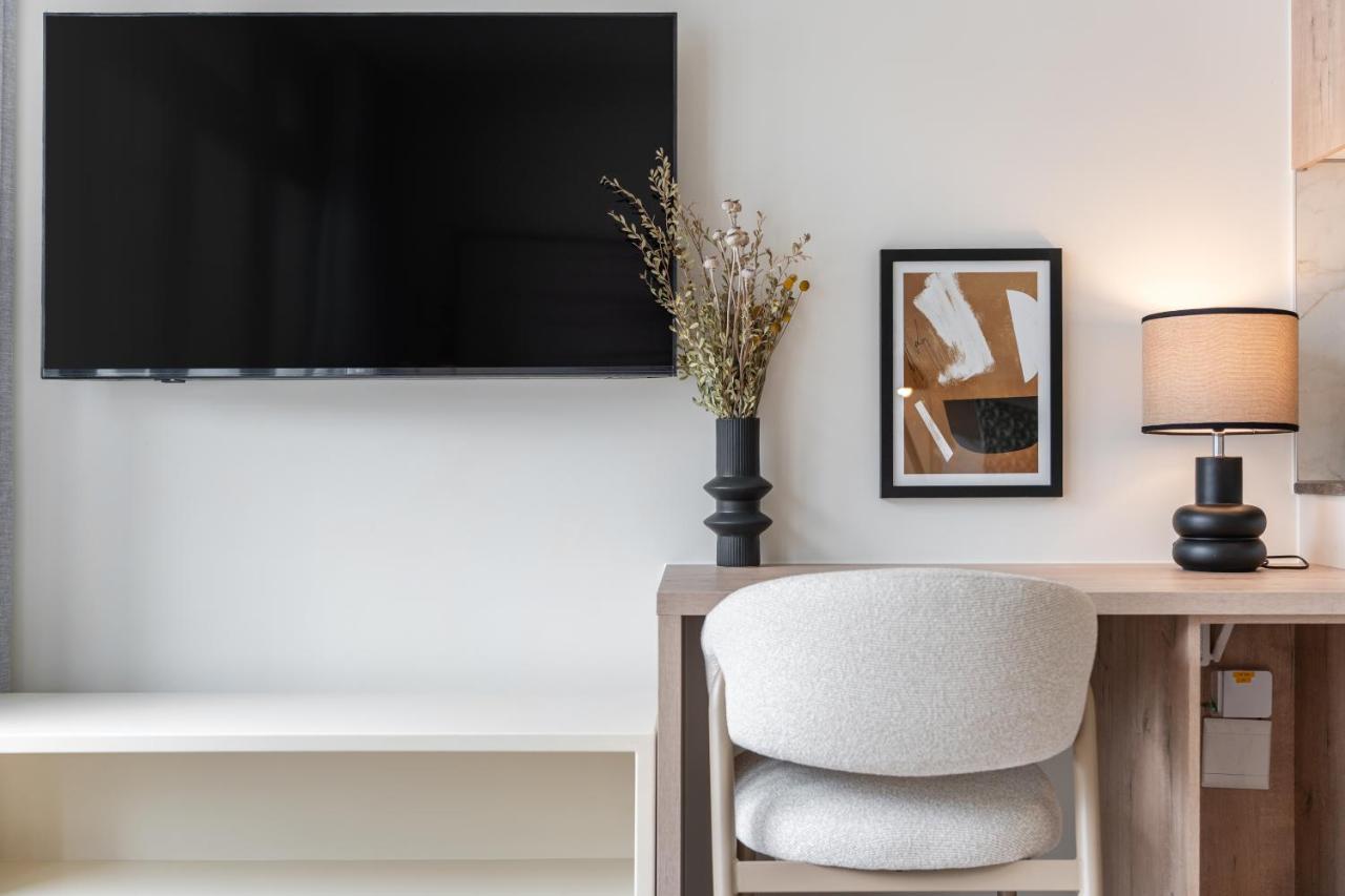 The York Apartments - 4