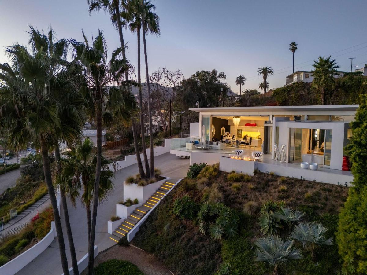 New Listing OceanFront Villa by Colby & Conrad - 5