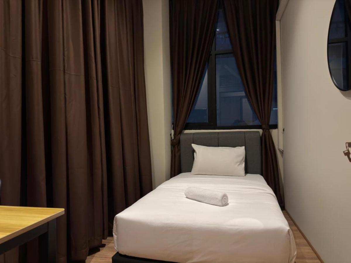 Swing & Pillows - CIQ Johor Bahru - 3