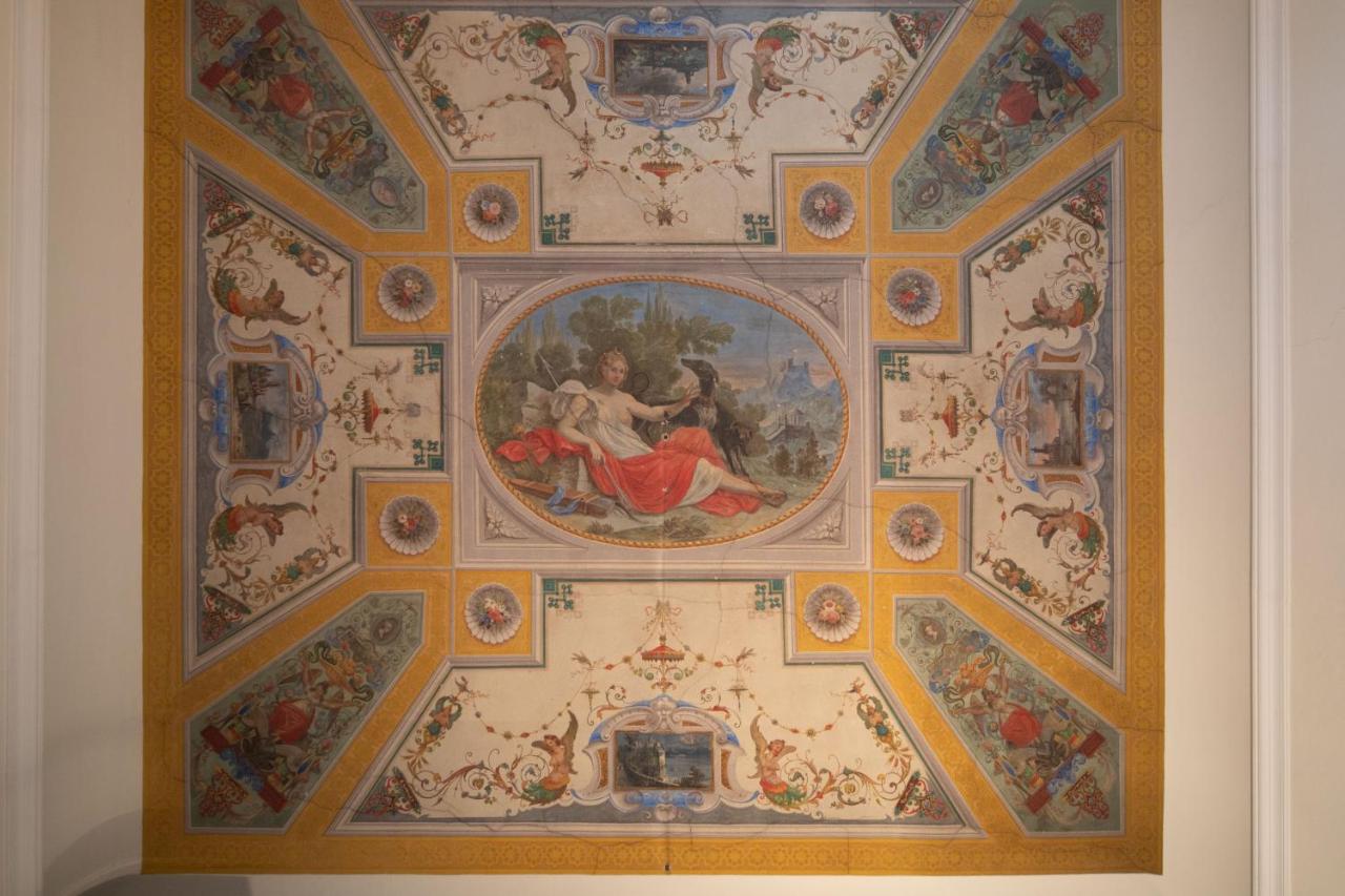 Frescoed Duomo Retreat - 2