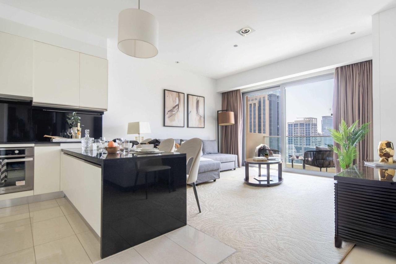 Frank Porter - Marina Mall Hotel - 5