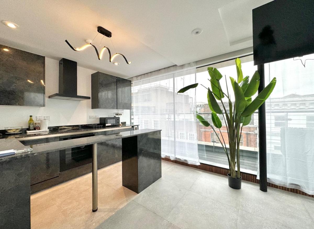 3-bed Charming Soho Penthouse 5min to Oxford Circus Sleep 6 - 4