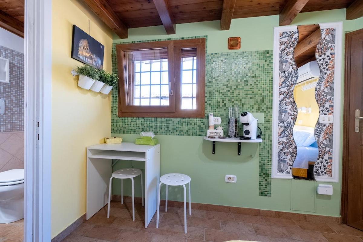 Little house Airport - 4