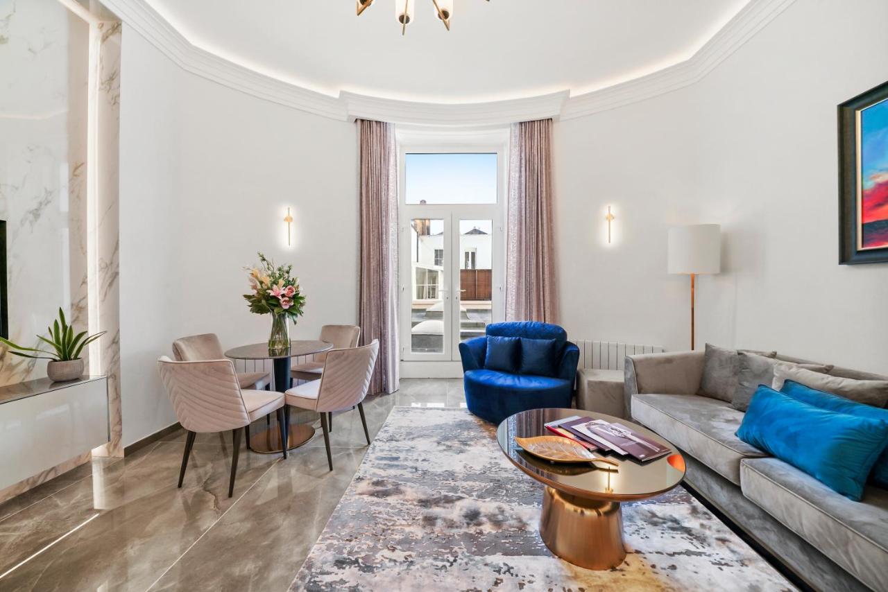 Baker Street Suite - 2