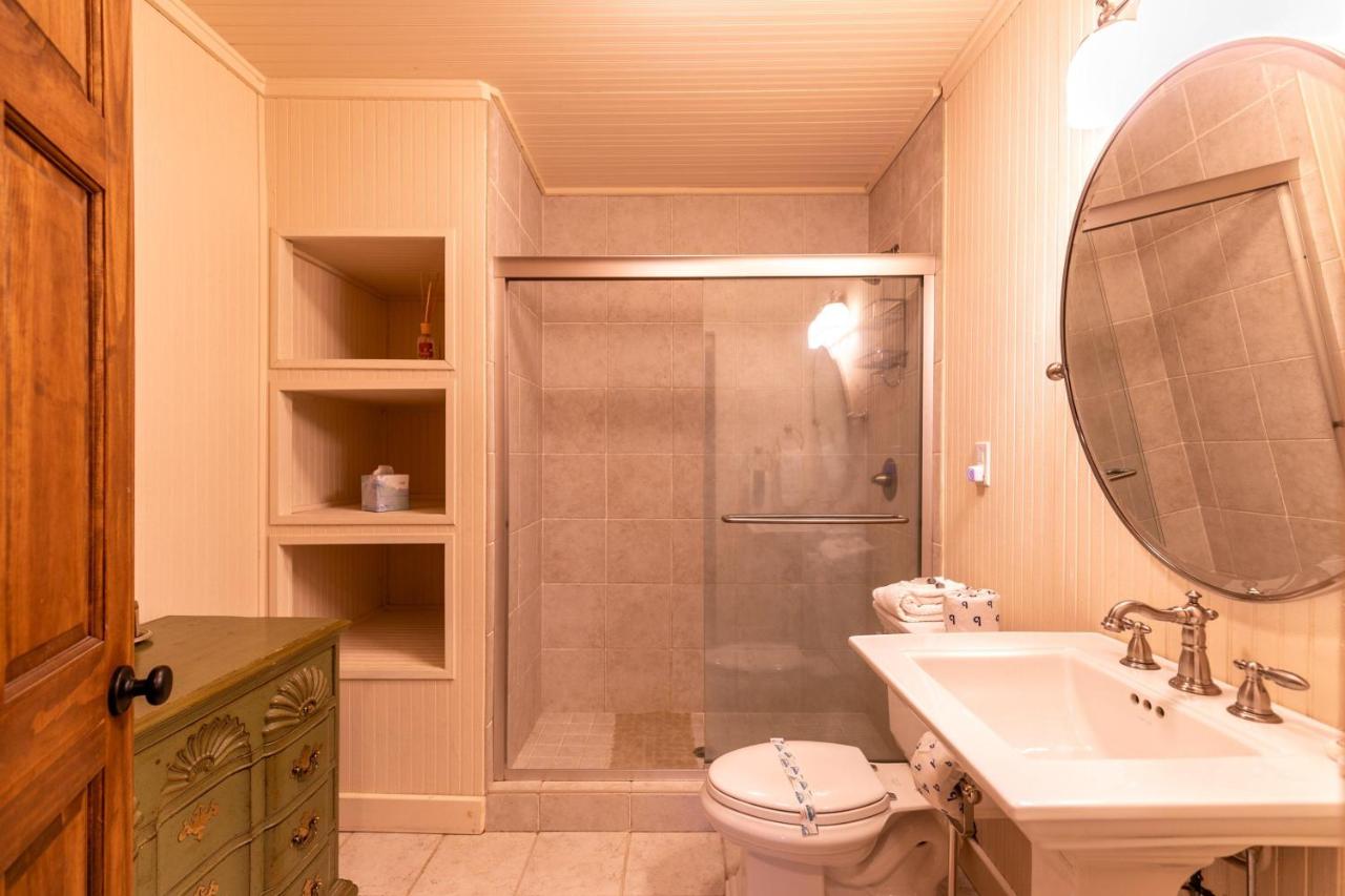 Riverdale Inn — photo 8