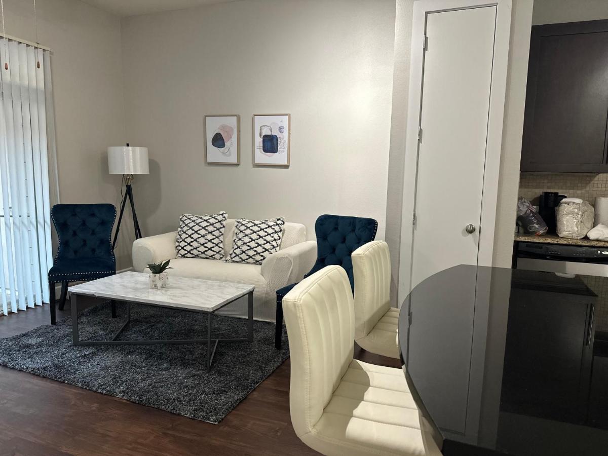 Luxury Living at City Centre Houston — photo 2