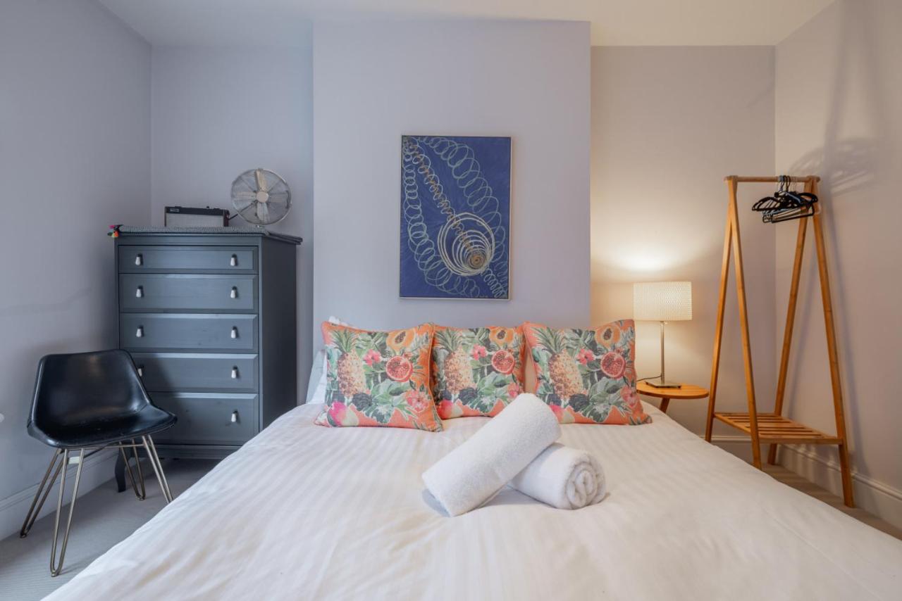 Stylish Victorian Home Nr Cambridge Station