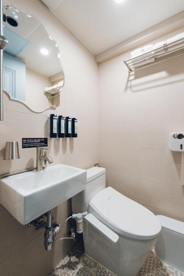 Monthliv Jongno Jonggak Stay - 2