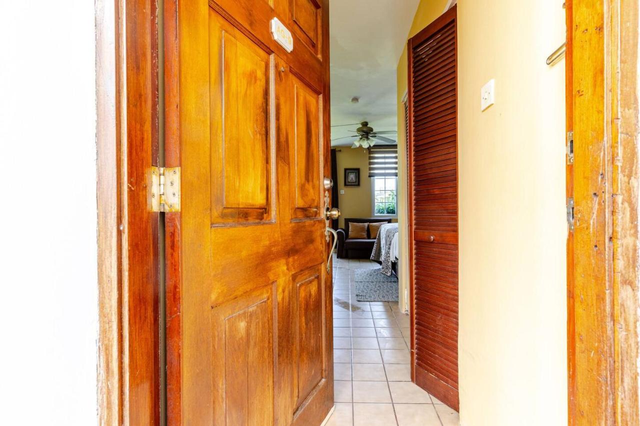 Seacastles by the beach/pool - 2