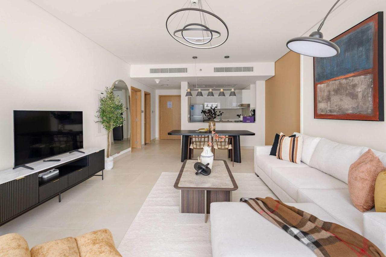 Silkhaus Vacation Homes Elite 1BDR Stay in New Radiant Viewz Tower - 3