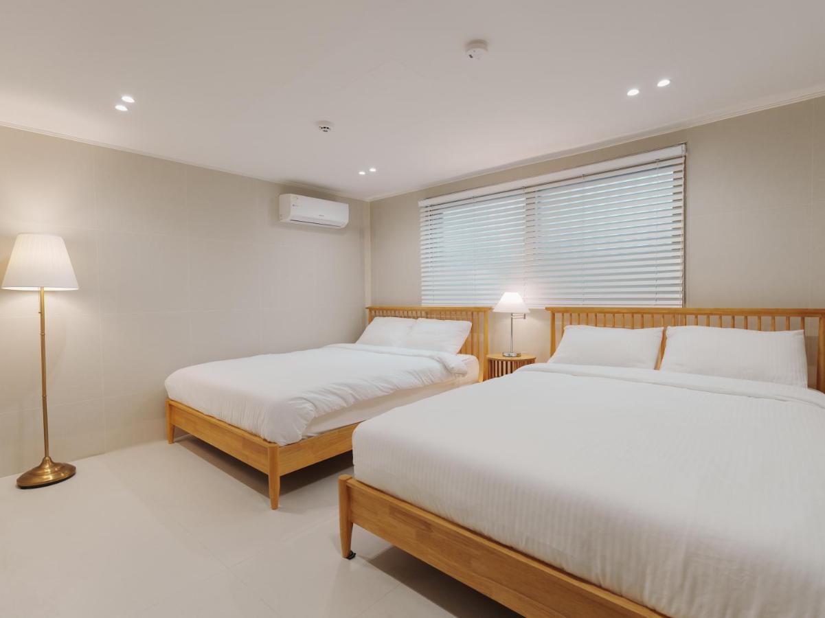 Marie's House 101 Hongdae - 2