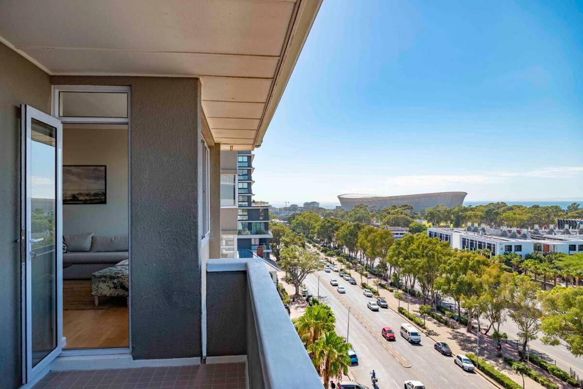 Green Point 8th-Floor Stay with Stunning Views - 2