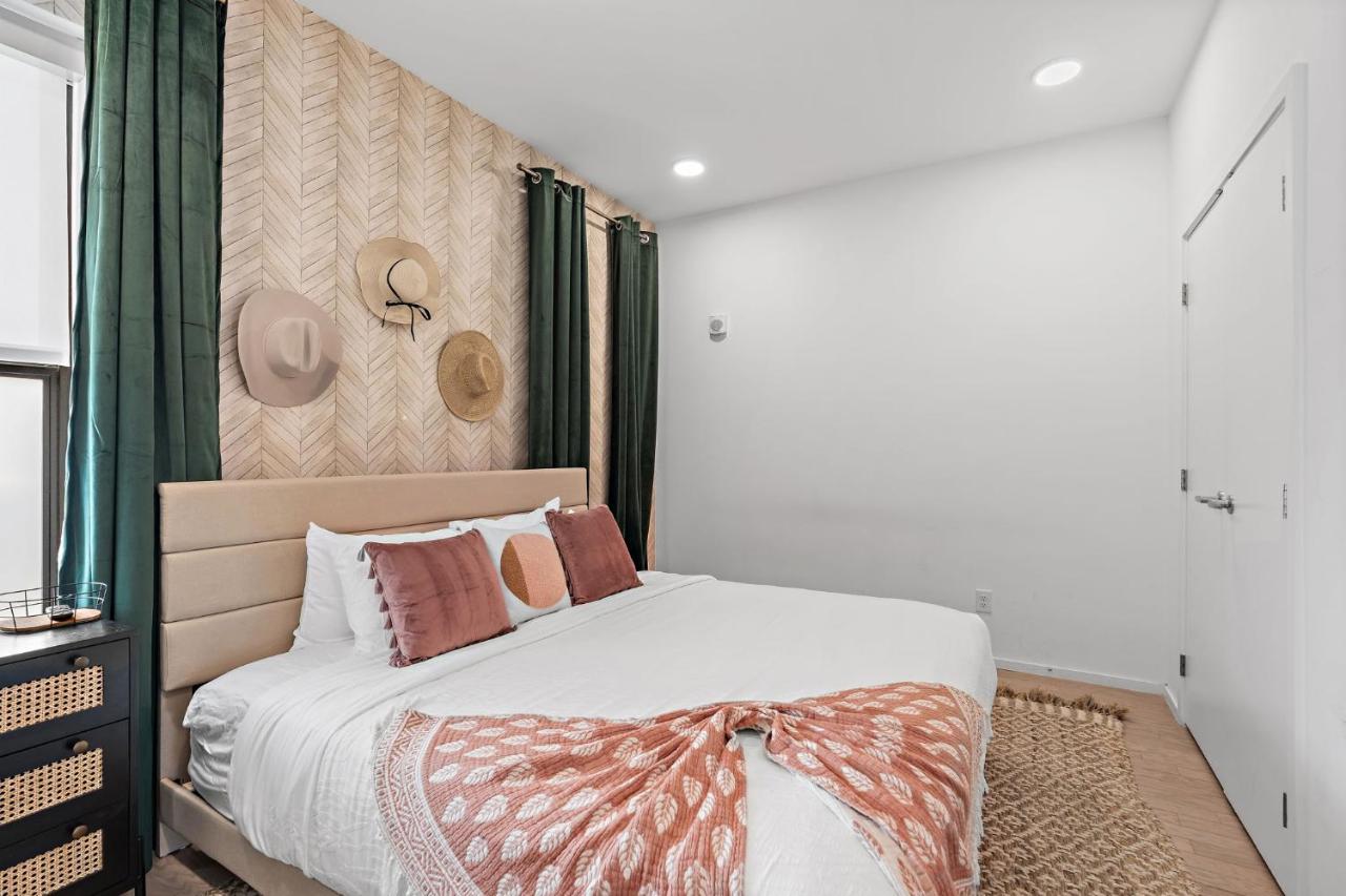 Luxury 2-bd, 2-bth Downtown Riverfront, Park Free - 2