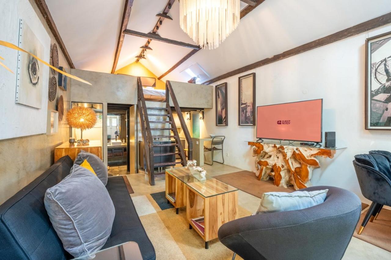 GuestReady - Classic prestige in Costa da Caparica