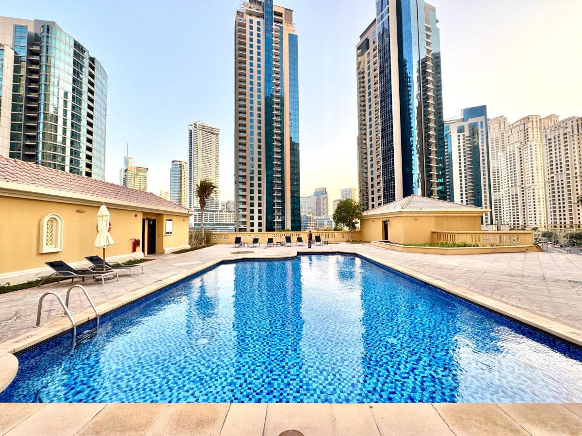 Cozy 3 Bedroom with walking access to JBR Beach - 4