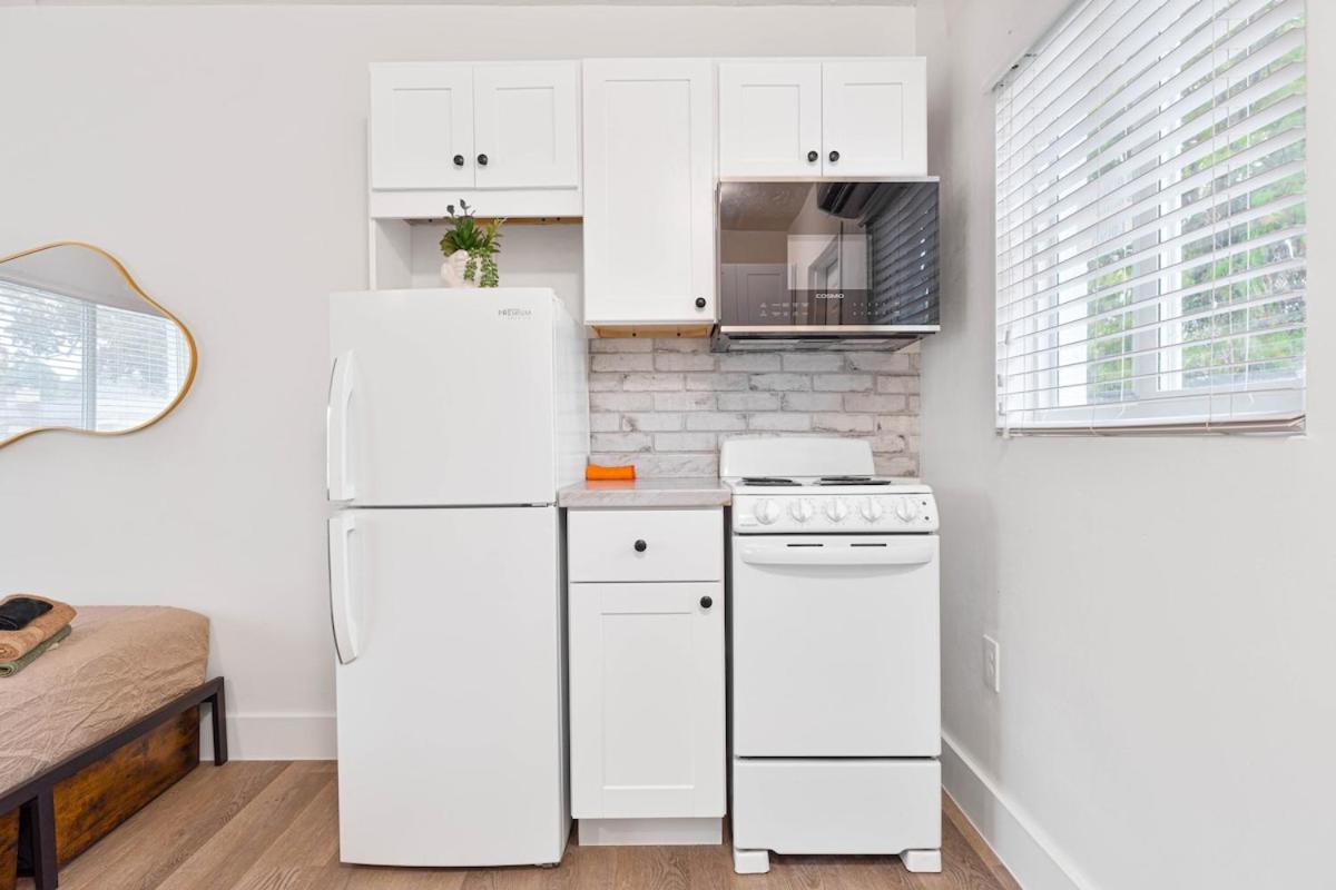 Miami Modern Studio minutes to Wynwood & Downtown - 5