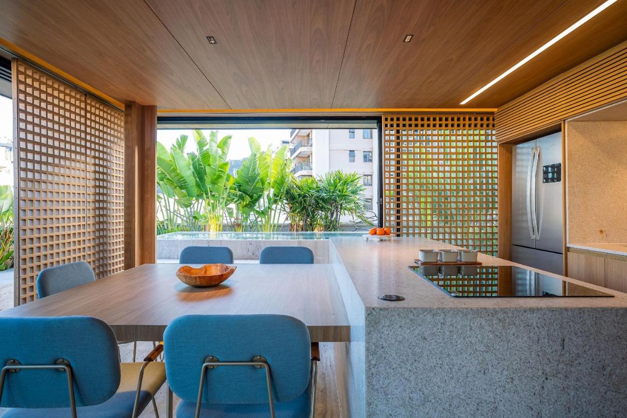 Building on Dias Ferreira Street, the best location in Leblon - 5