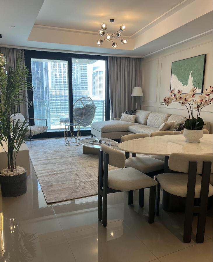 Luxury 1st Row Burj Khalifa and Fountain Views, Walk to Dubai Mall - 2