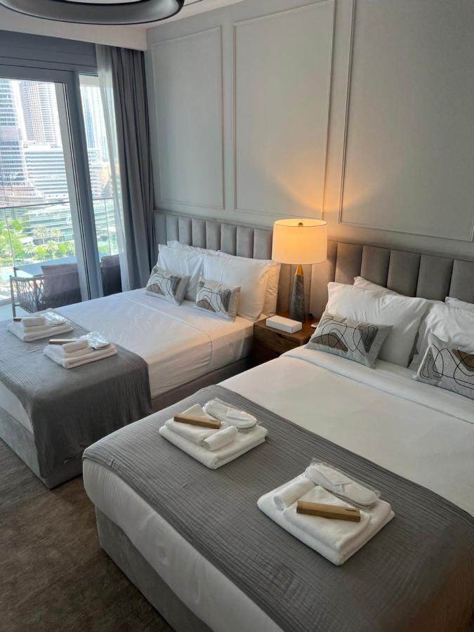 Luxury 1st Row Burj Khalifa and Fountain Views, Walk to Dubai Mall - 4