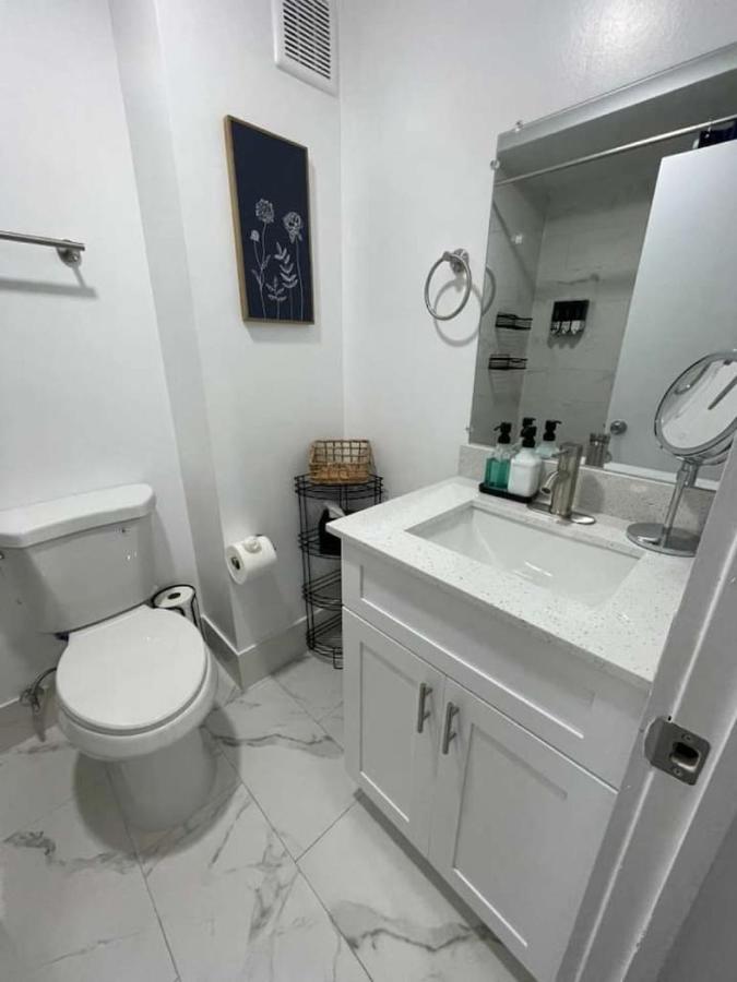 KING OF MIAMI - 1 mile from Brickell 2BD Apartment! - 2