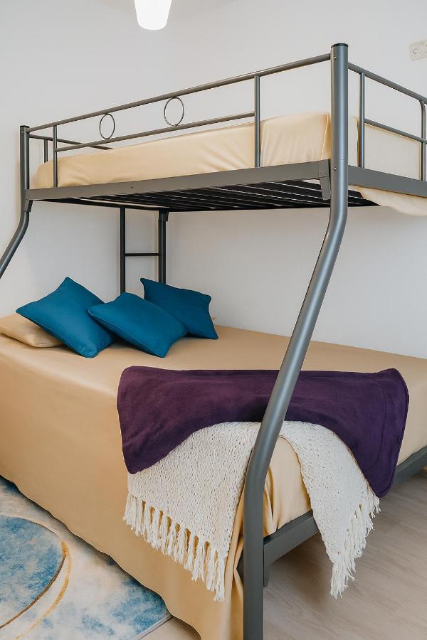 Cozy Grand Baie Beach Apartment - 2