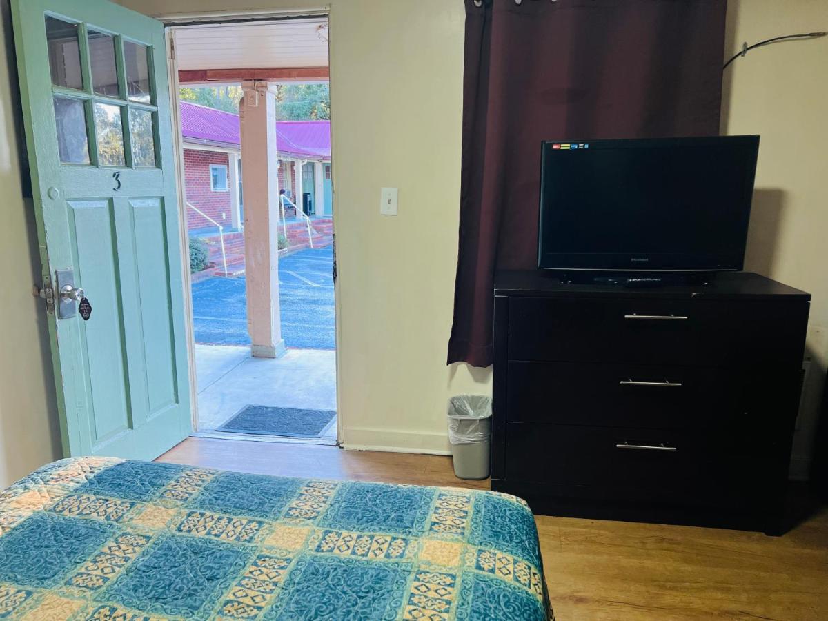 Budget Motel — photo 13