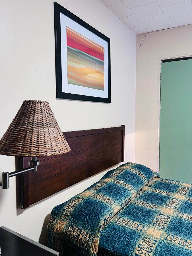 Budget Motel — photo 16