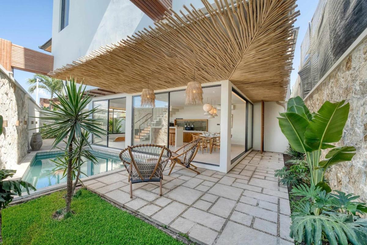 Anjuna Surf & Sunset 3BR Villas in Uluwatu