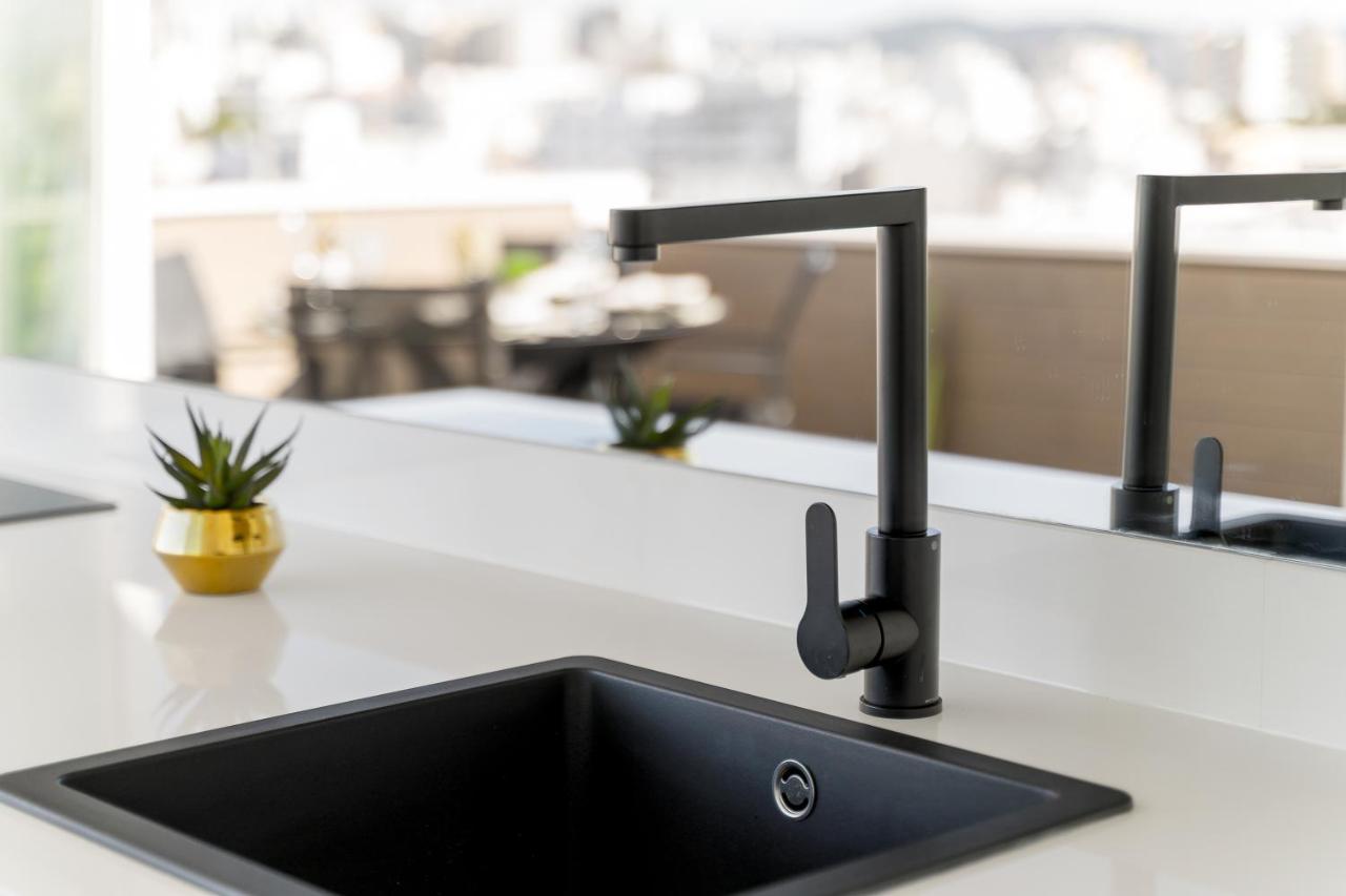 Downtown, 1br with a first row view over the sea - 5