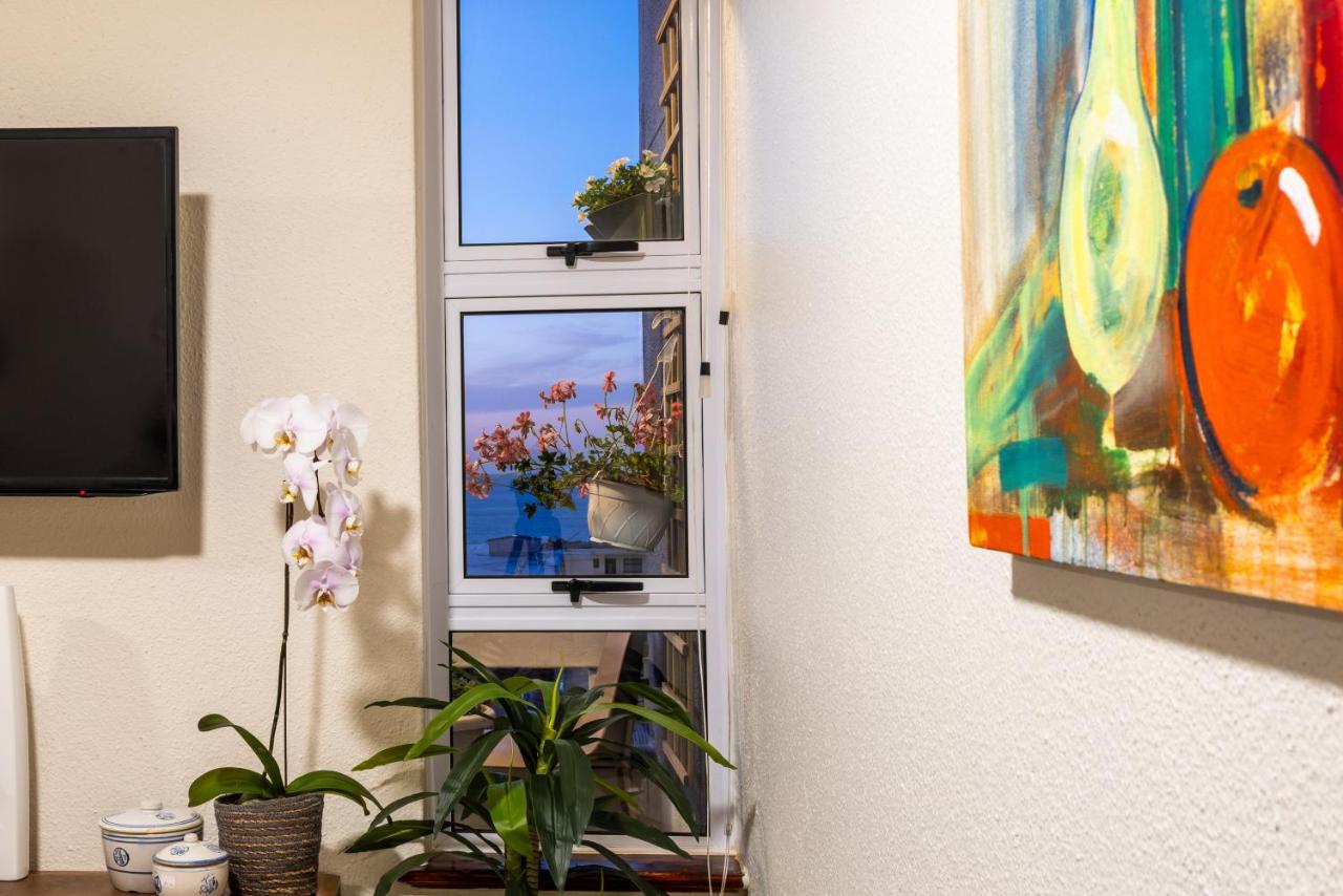 Trendy Hotspot Sea and Mountain Views and cafes