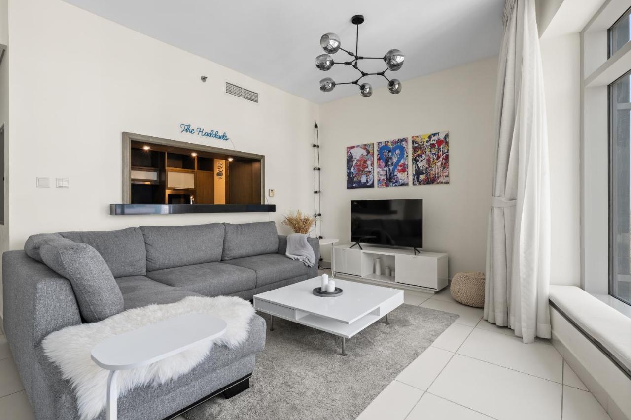 Stunning 2BR in Downtown Partial Burj Khalifa View - 2