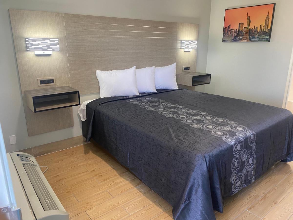 MAYFAIR INN ONTARIO AIRPORT — photo 11