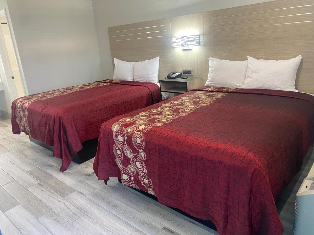 MAYFAIR INN ONTARIO AIRPORT — photo 21